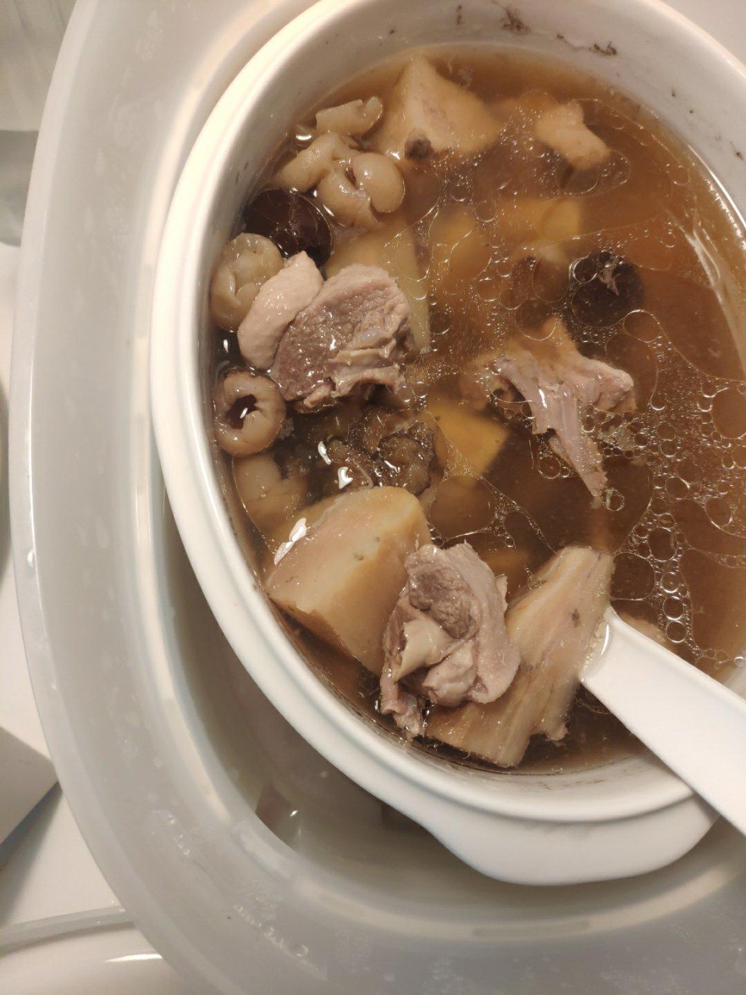 秋季滋阴去湿的粉葛鸭汤