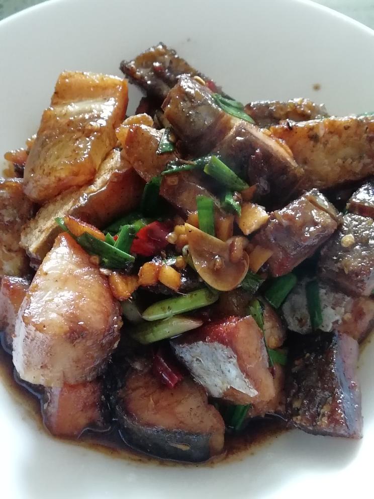 香煎腊鱼块