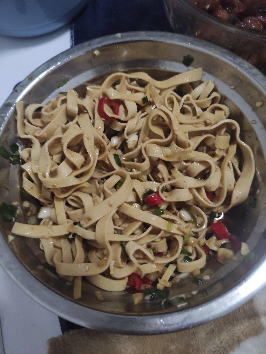 ‼️比辣条还好吃百倍〰️香辣豆皮✅零厨艺