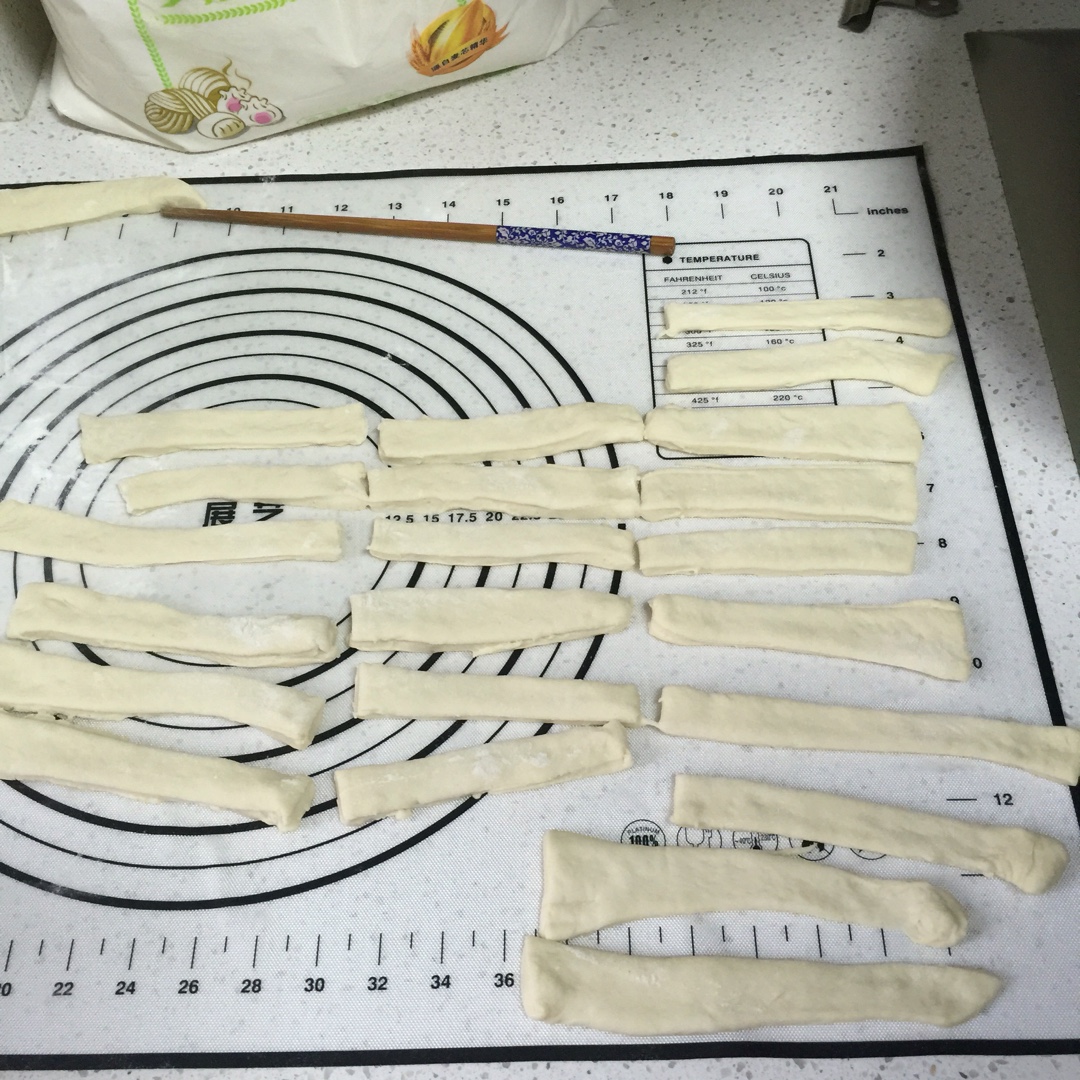 家庭油条的做法
