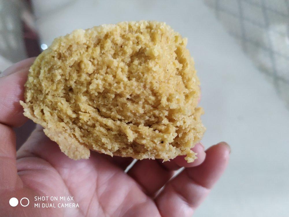 开花玉米面菜饼子