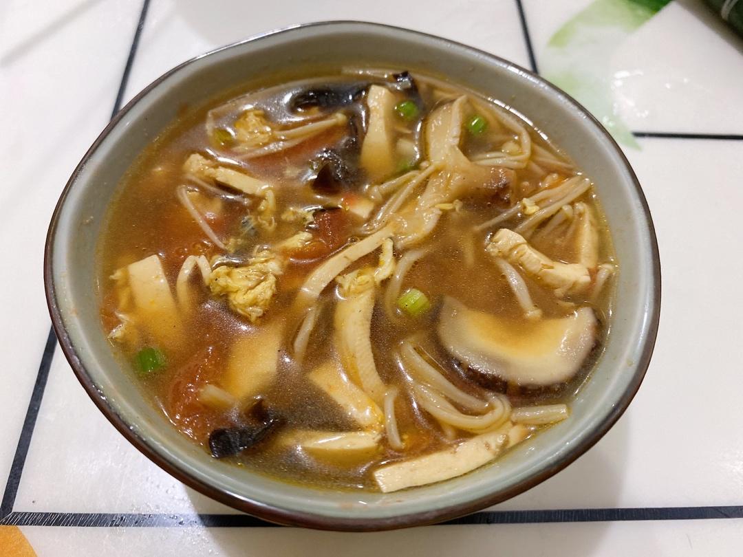 巨开胃巨好喝，10分钟搞定番茄酸辣汤冬季必喝。