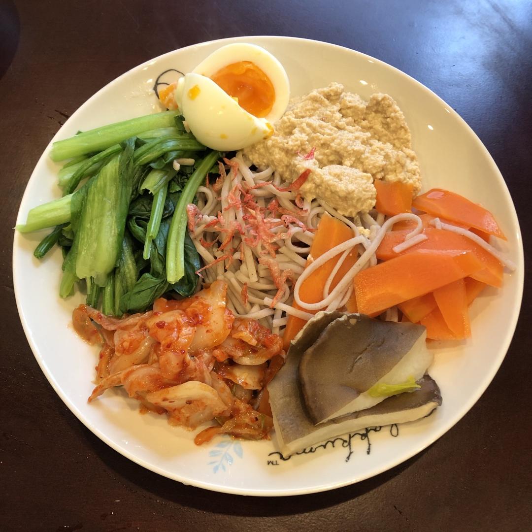 菠菜溏心蛋味噌豆腐酱拌荞麦面【健康一锅端】