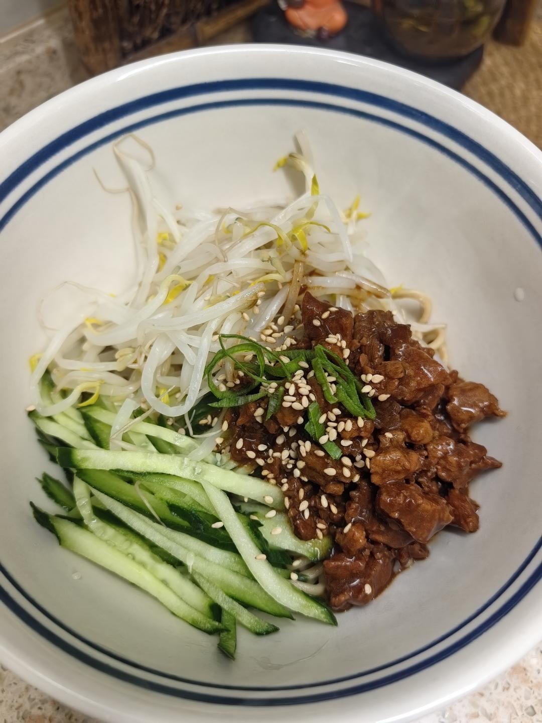 京味儿十足：老北京炸酱