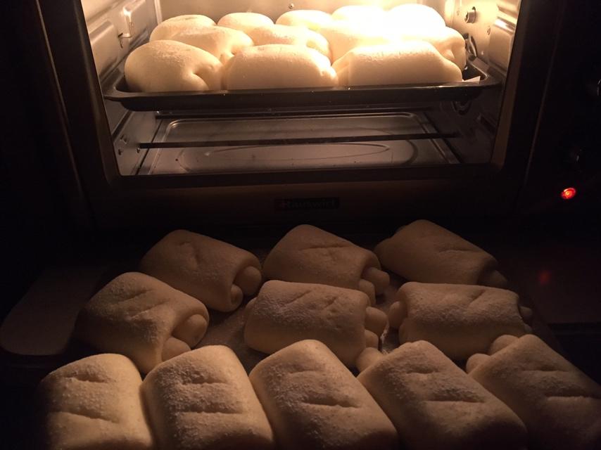 软到不知所措的牛奶卷
