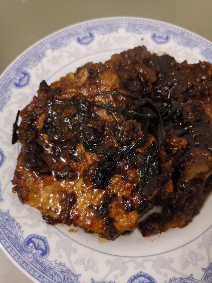 超嫩超香的葱烤大排