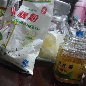 藕粉桂花糖糕（微波炉1分钟）的做法 步骤1