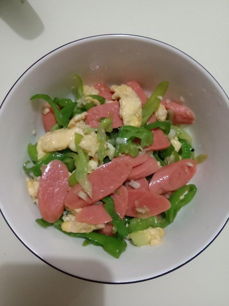 青椒炒火腿肠鸡蛋
