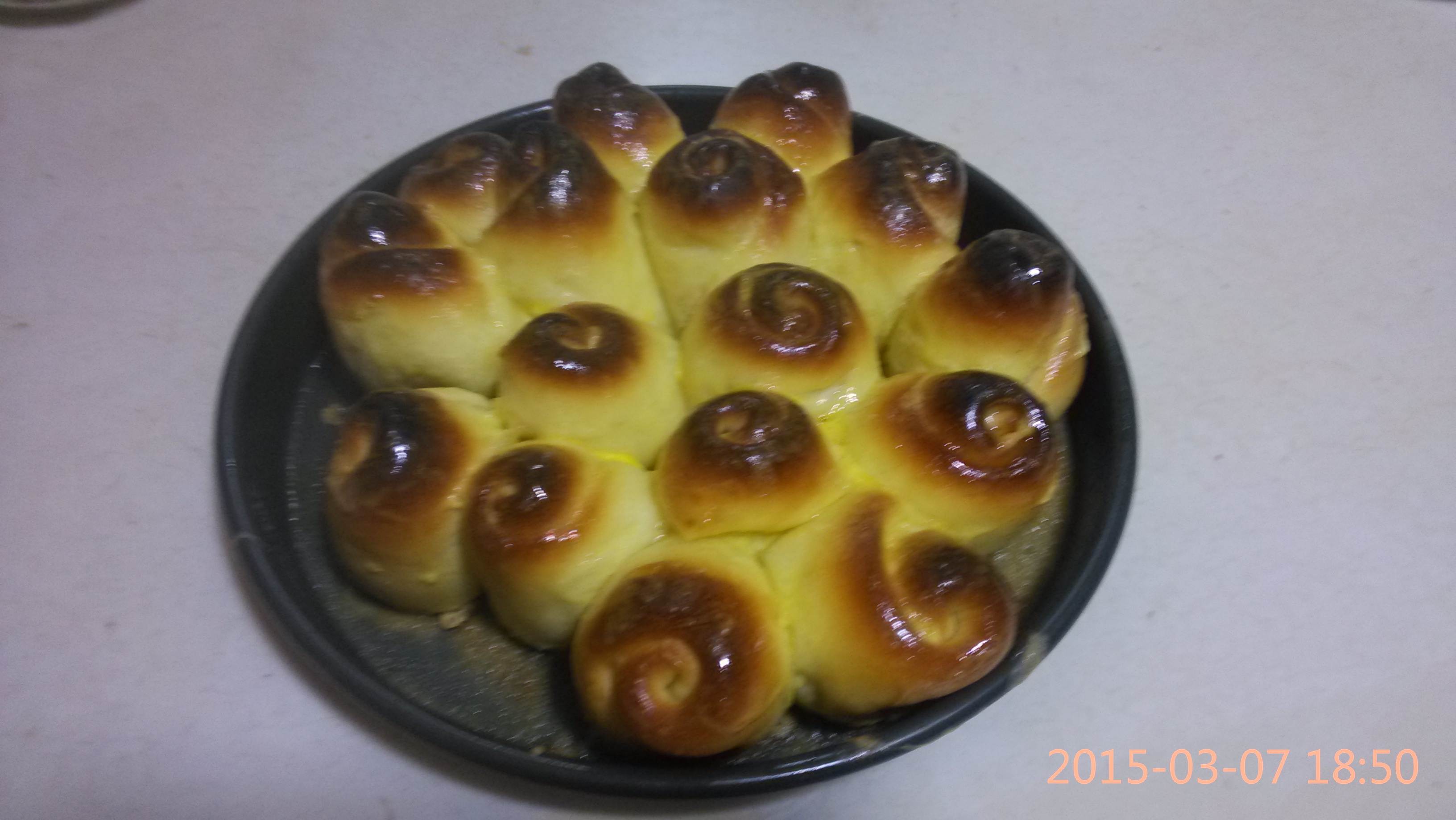 名字叫馒头的蜂蜜面包！