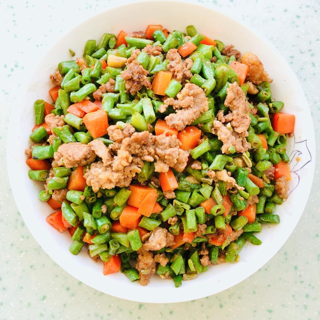 超下饭的榄菜肉沫炒豆角