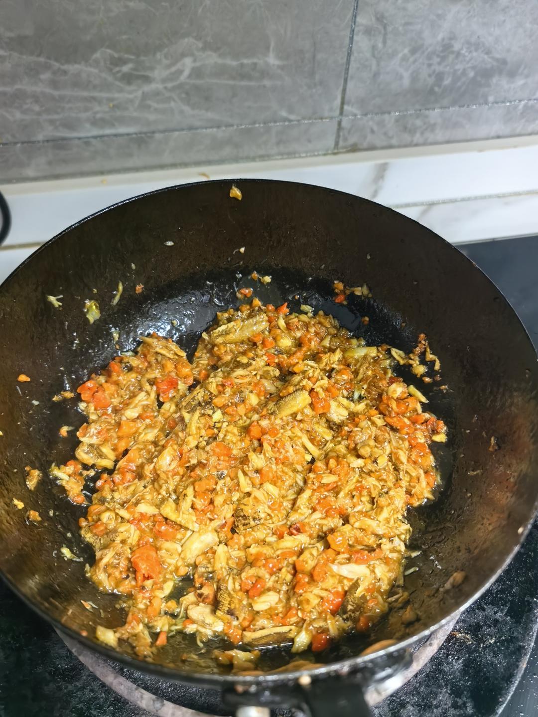 蟹黄面，秒杀一切饭店的自制爆多蟹黄酱！