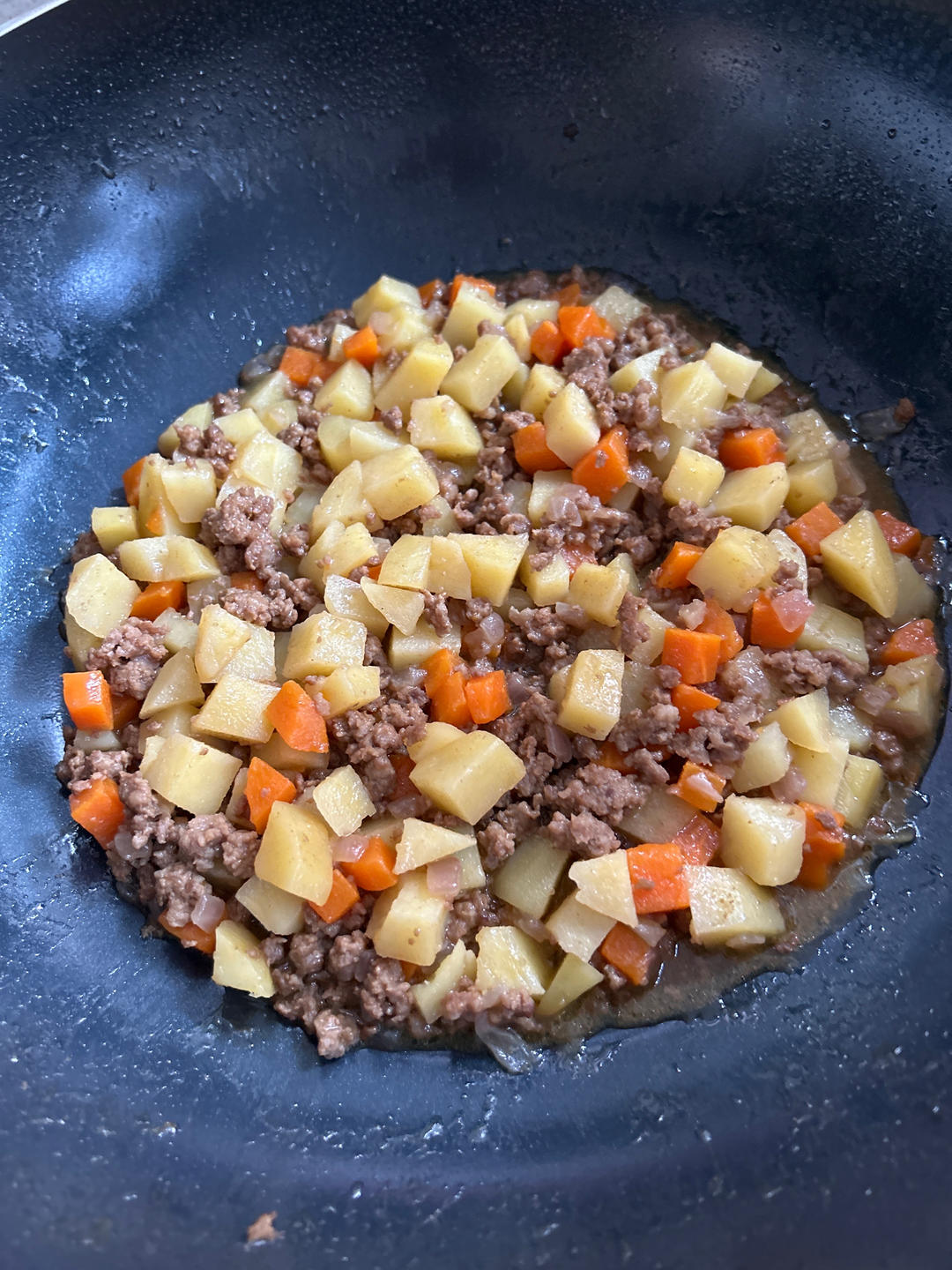 肉末土豆胡萝卜丁