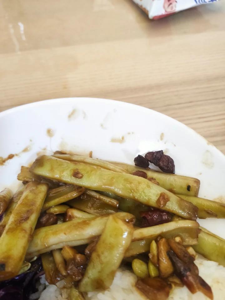 蒜烧白不老豆角