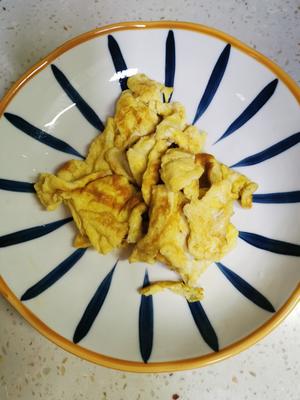 豆角炒鸡蛋的做法 步骤3