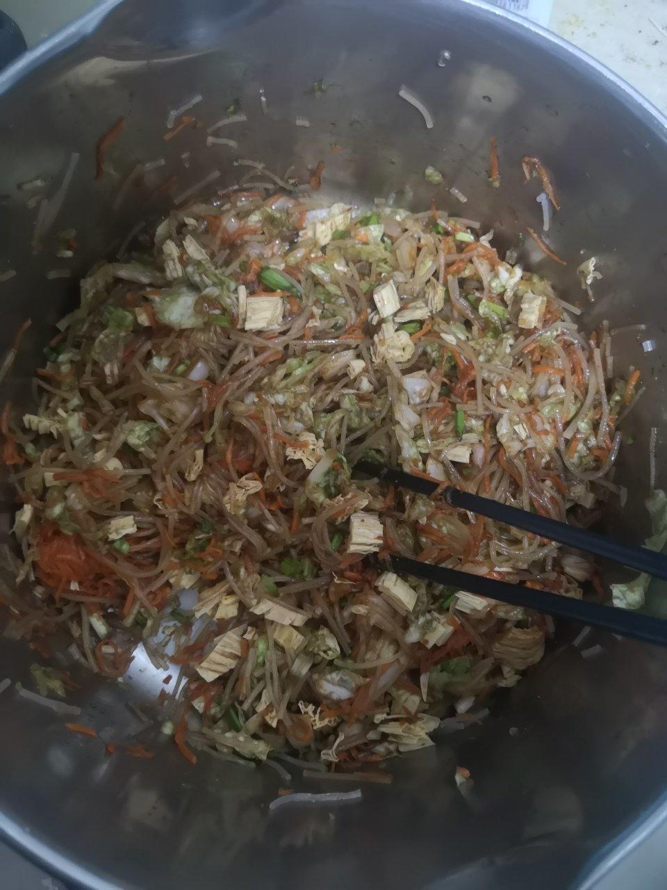 红萝卜圆白菜素菜包子（一次性发酵，附视频）