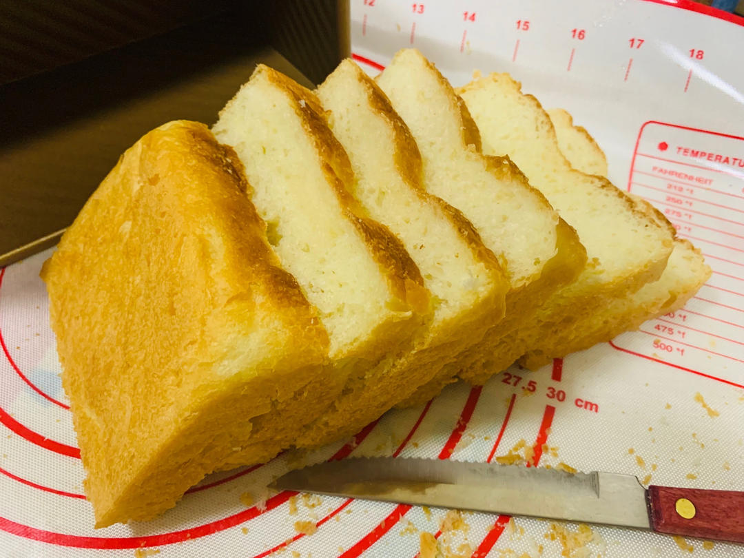 软到拿不起来的生吐司