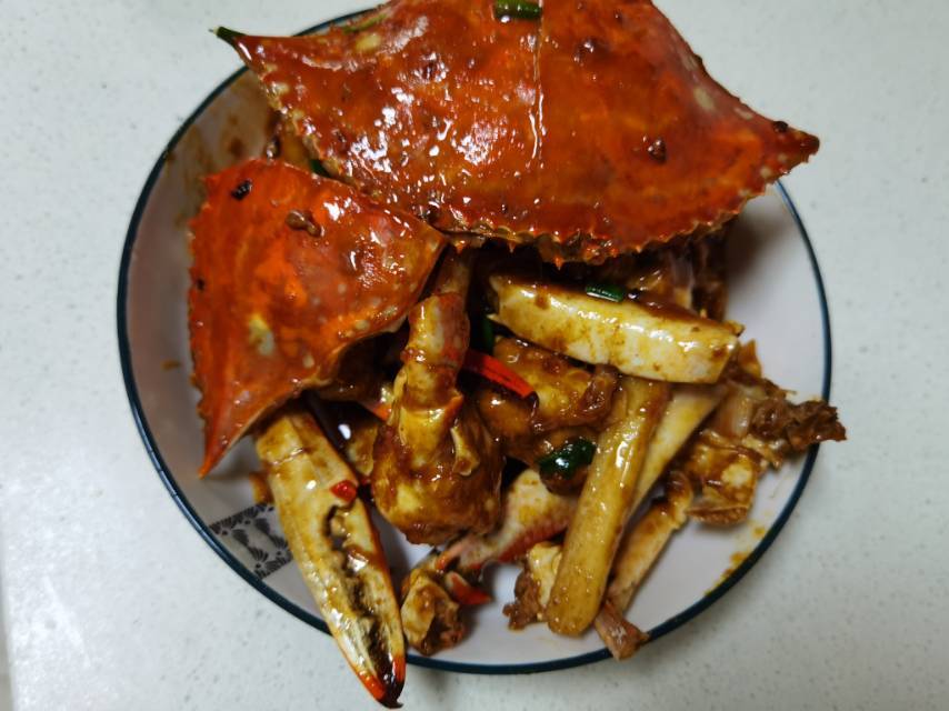 梭子蟹炒年糕～标准的江浙菜