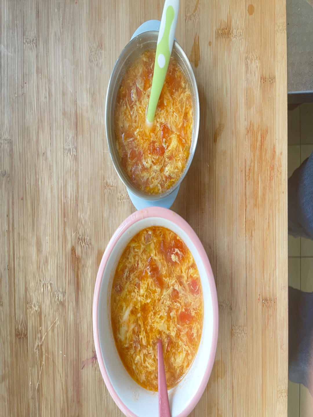 【跟我做不会错】简单又好喝的西红柿鸡蛋汤，家常又营养哦