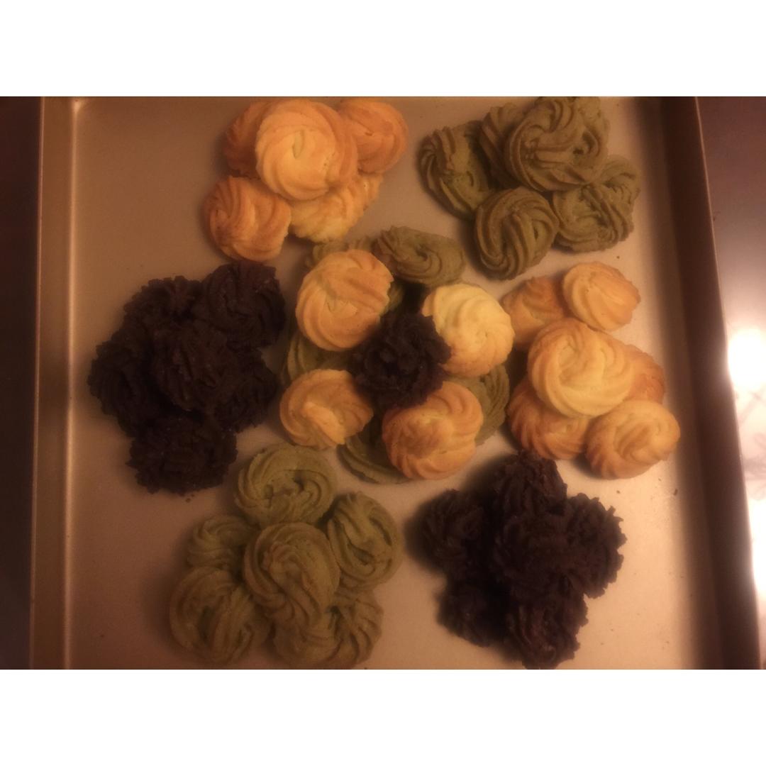 多种口味曲奇（香草、巧克力、抹茶）