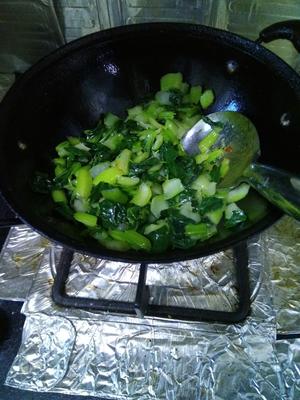 佐粥小菜 香菇油菜土豆丁的做法 步骤9