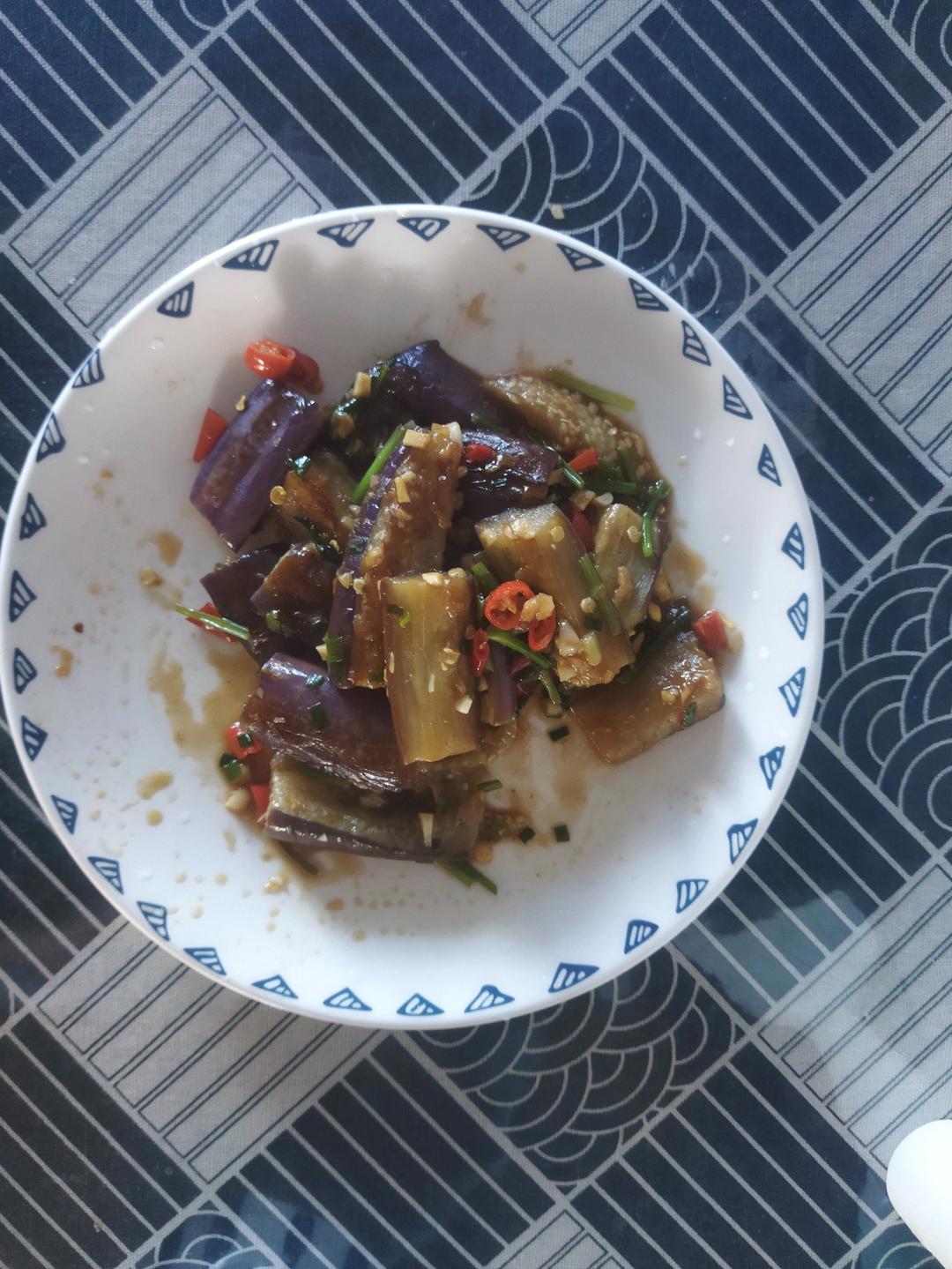 红烧茄子（佐西红柿尖椒）