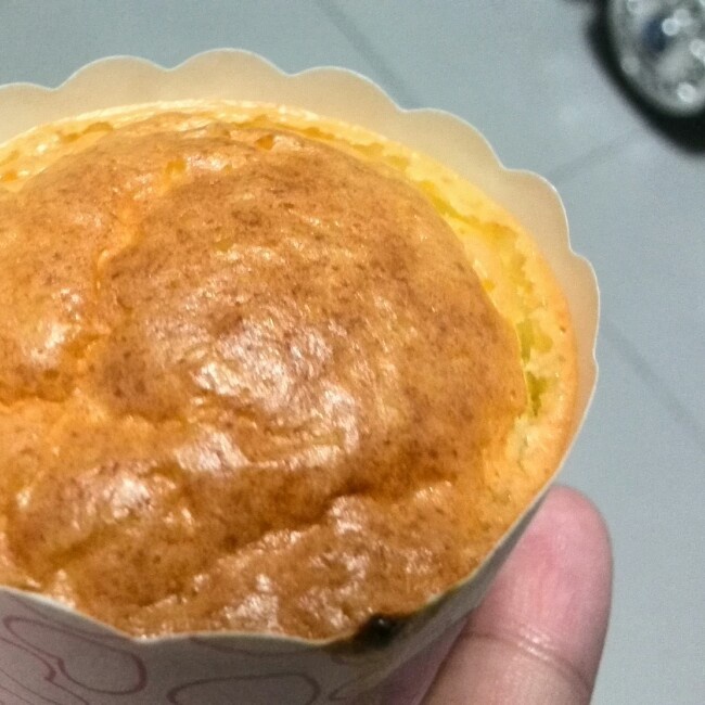 消耗淡奶油之作——淡奶油小蛋糕