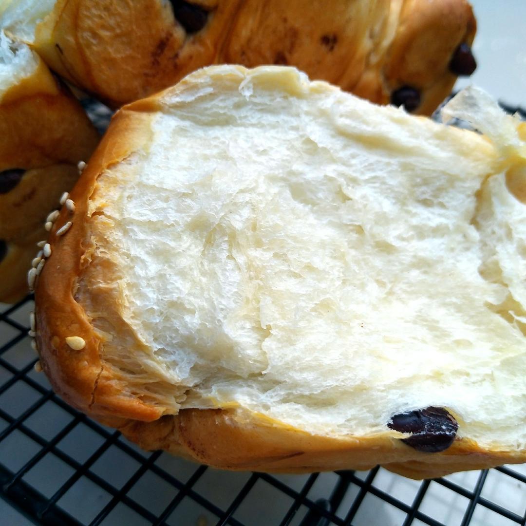 柒月晨荷做的简单粗暴版一次发酵面包(吐司餐包皆可)