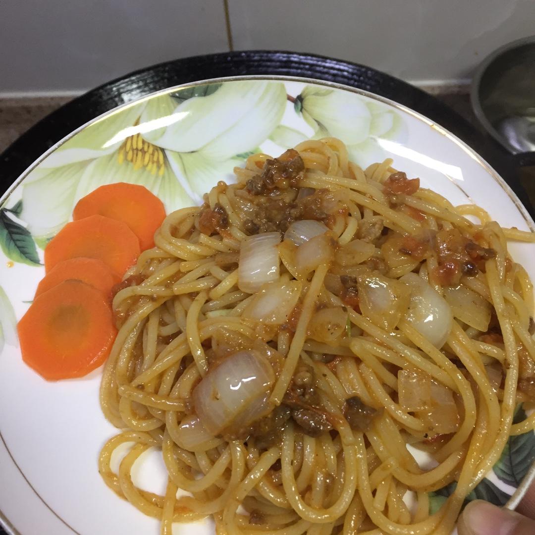 番茄肉酱意大利面