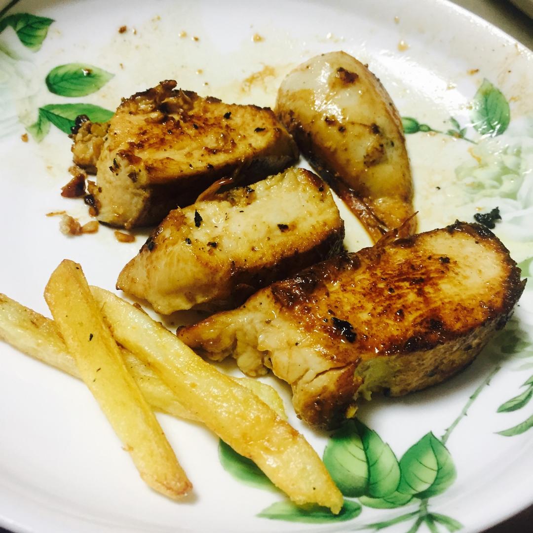 酷炫屌炸天好吃的煎鸡胸肉（香蒜蜂蜜煎鸡胸肉）