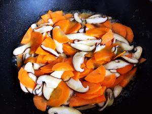 蚝油胡萝卜香菇土鸡蛋的做法 步骤16