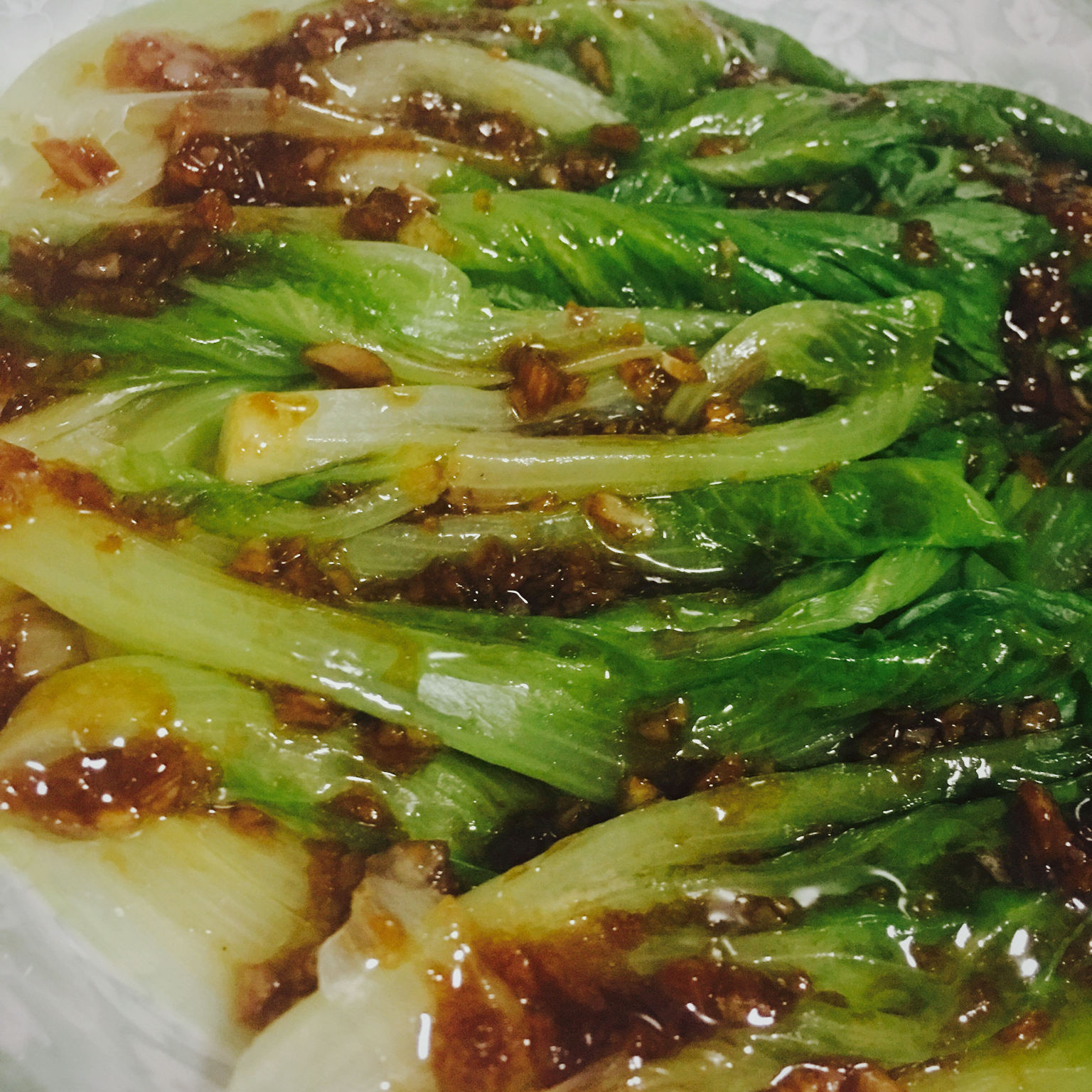 a美女厨房做的蒜蓉油淋生菜