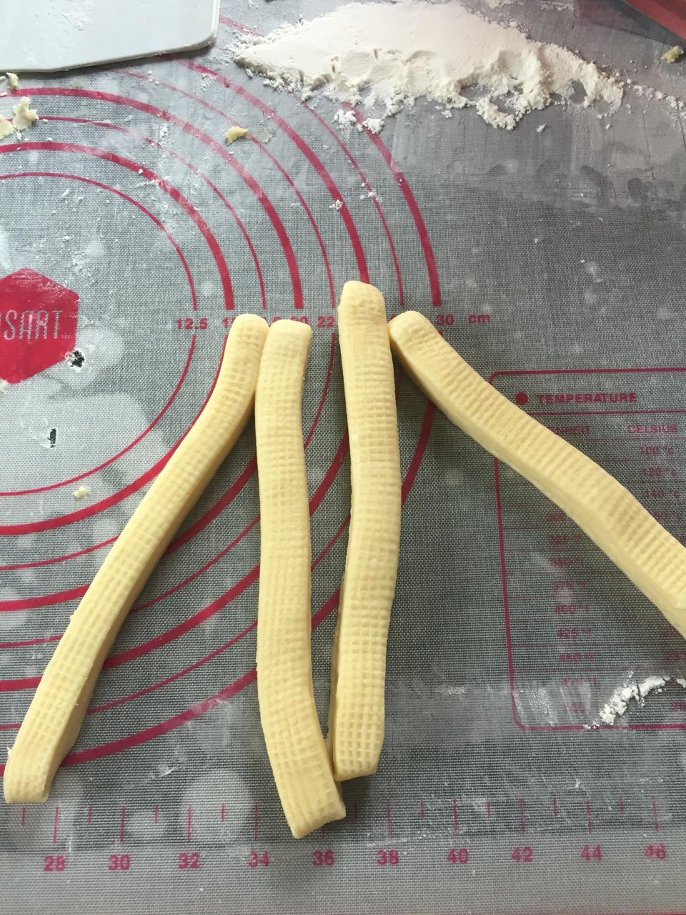 金砖面包－－一个很成功的手撕起酥面包配方