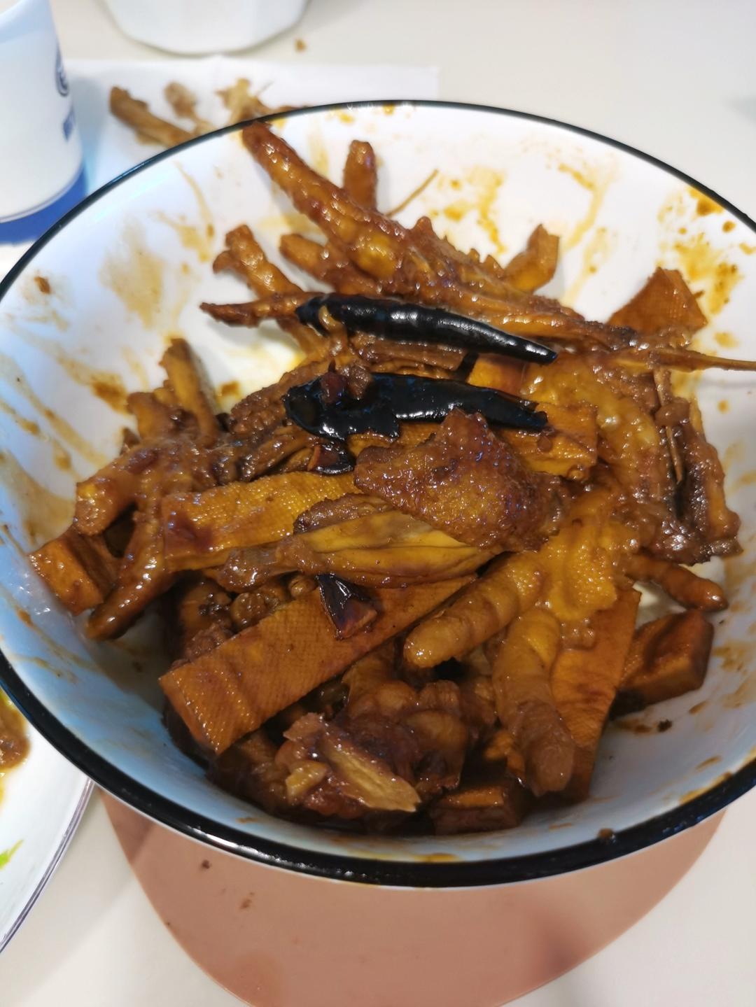 “销魂”卤鸡爪