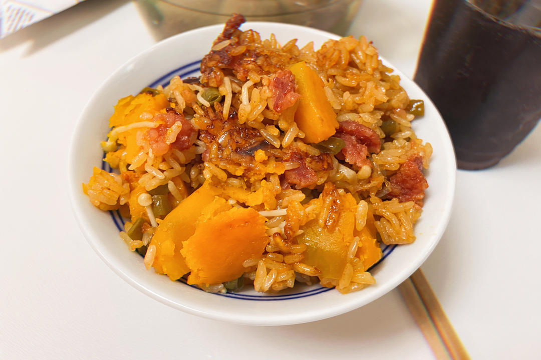 懒人必备～电饭煲腊肠焖饭