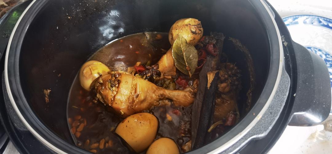 爆好吃的卤鸡腿 卤蛋❗电饭煲 炒锅都可以做~