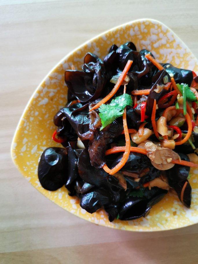 凉拌爽脆木耳