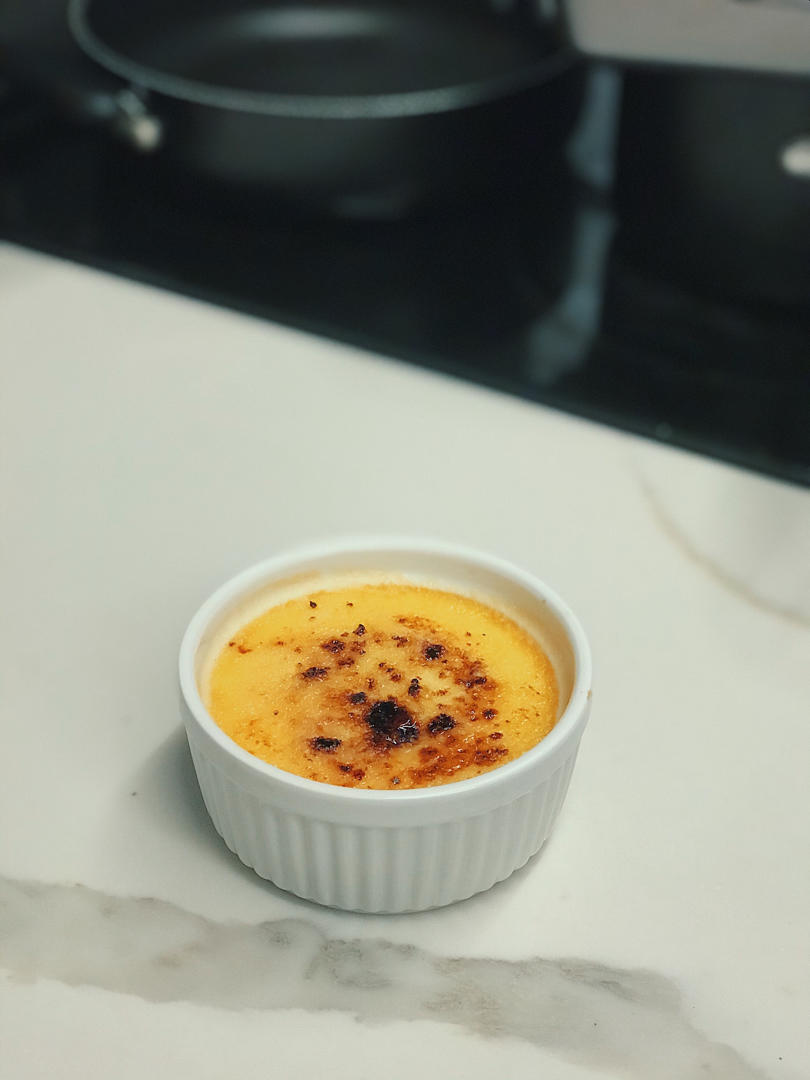 CRÈME BRÛLÉE 法式烤布蕾（焦糖布丁）