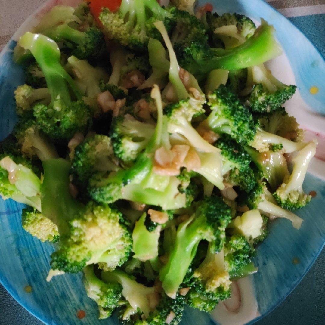 蚝油蒜蓉西兰花