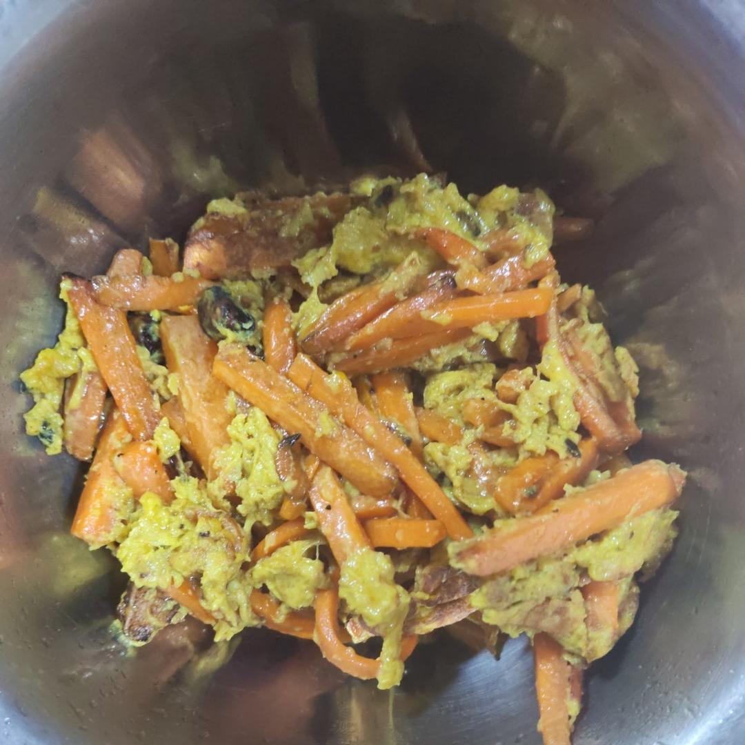 家常快手菜之胡萝卜炒鸡蛋