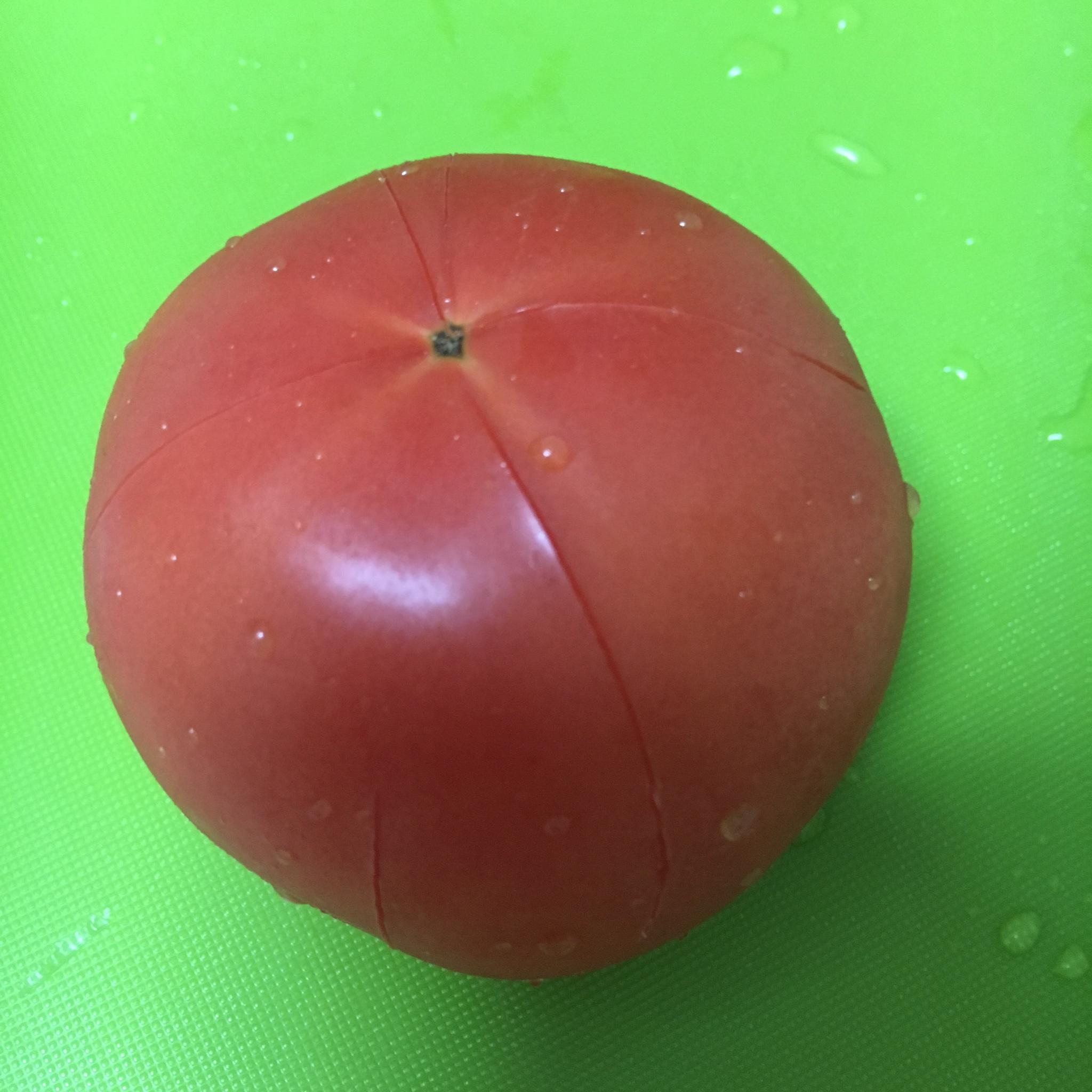 番茄丝瓜素意面的做法 步骤1