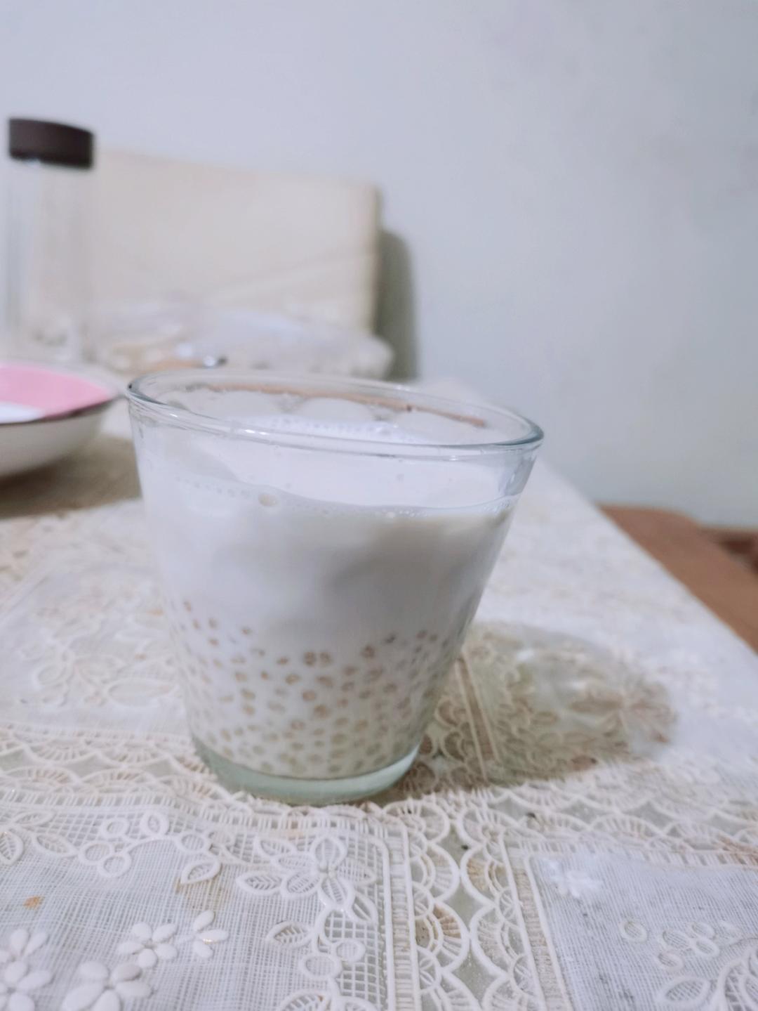 在家教你做20块钱才能喝到一杯的西米奶茶