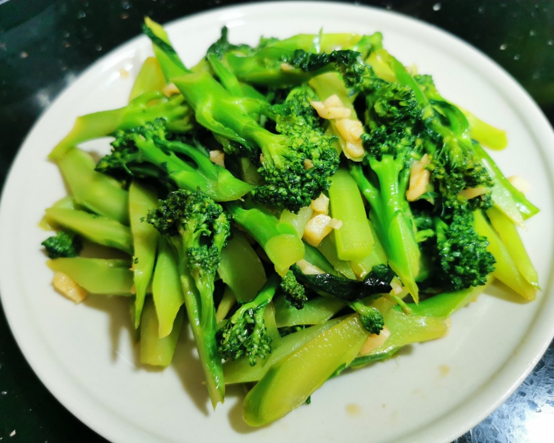 炒西兰苔，可炒一切绿色蔬菜配方的做法