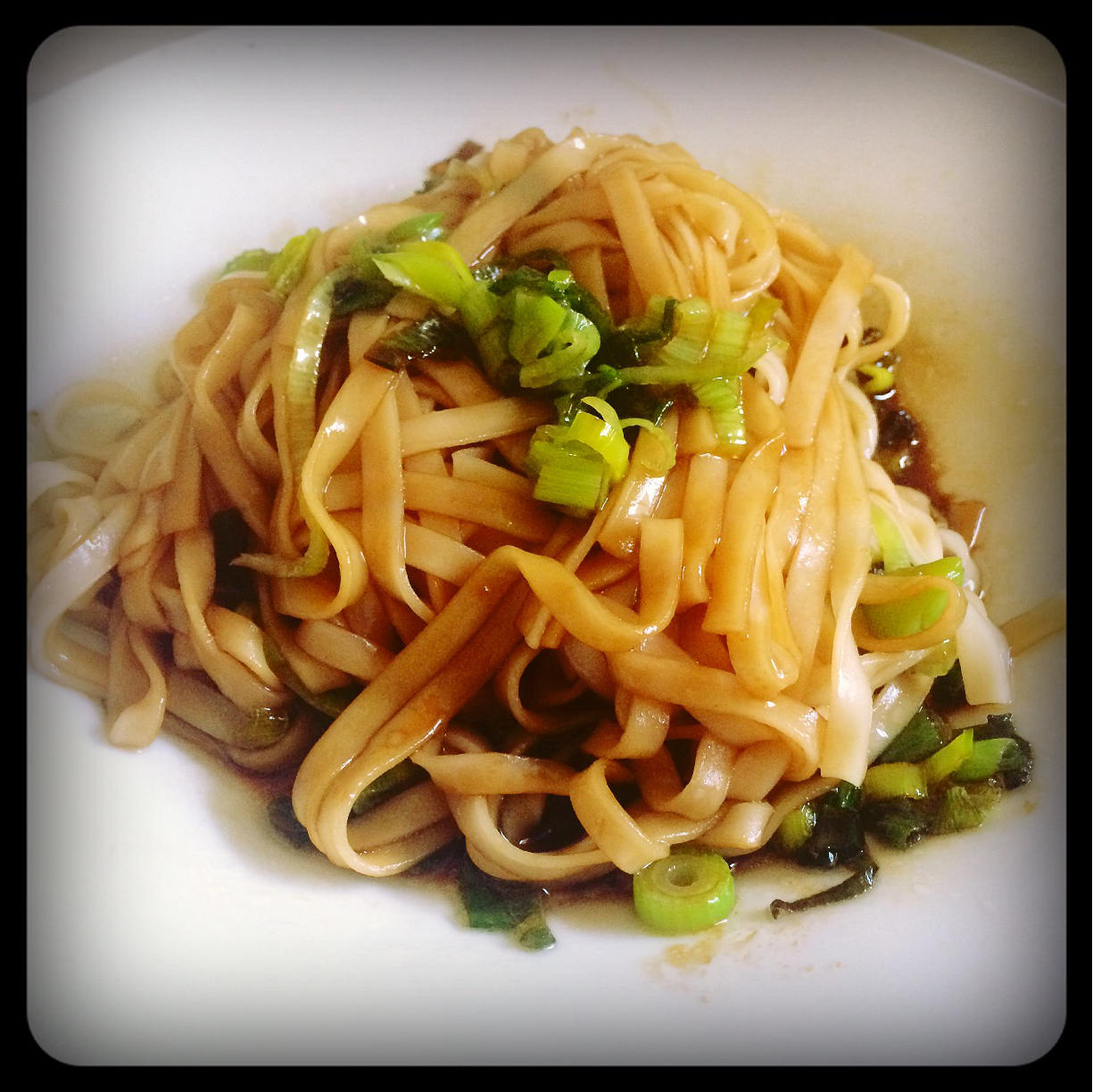 葱油拌面Spring Onion Noodles