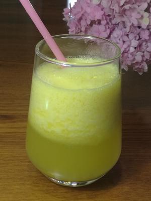 很容易分层的凤梨甘蔗汁的做法 步骤3