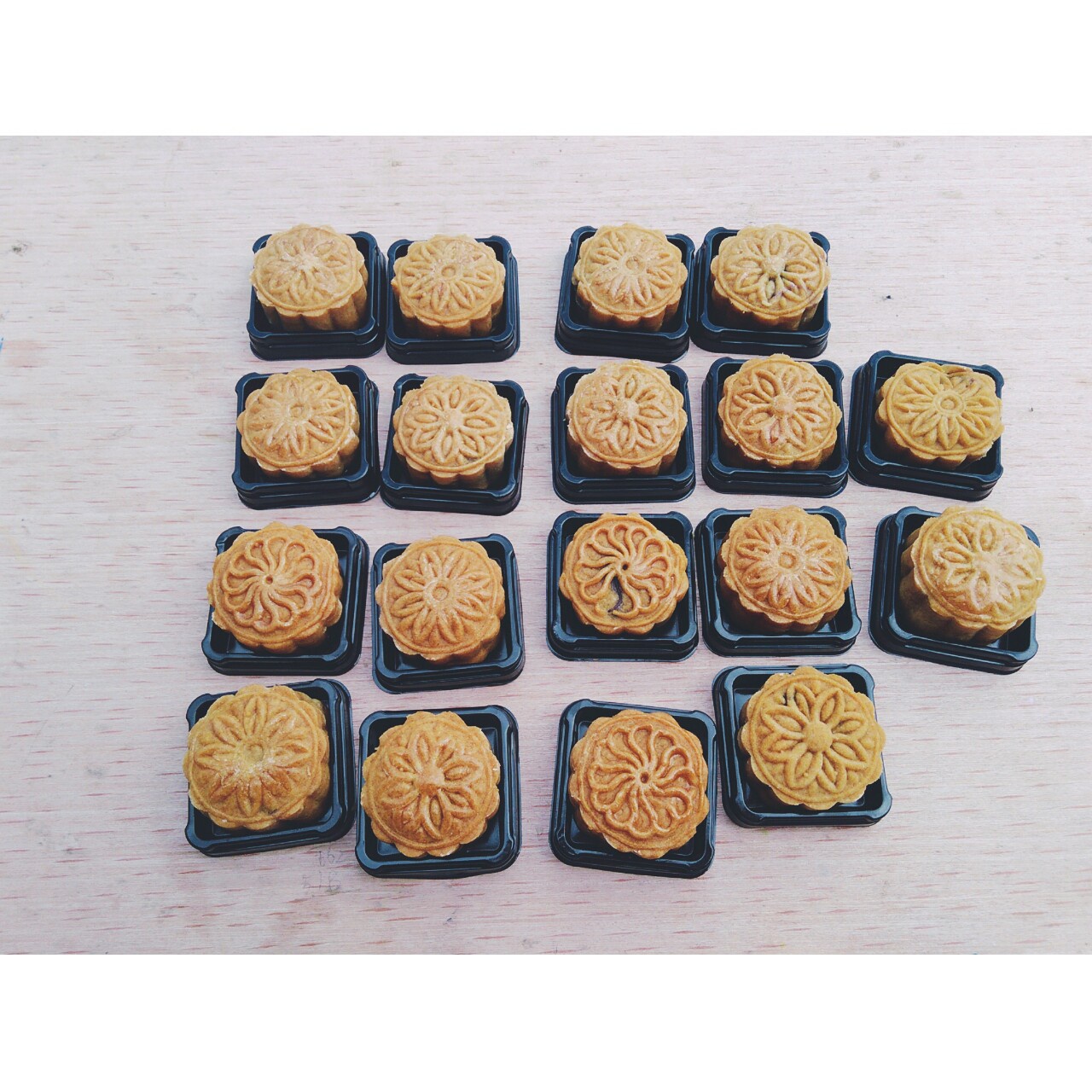 广式月饼——蛋黄莲蓉月饼