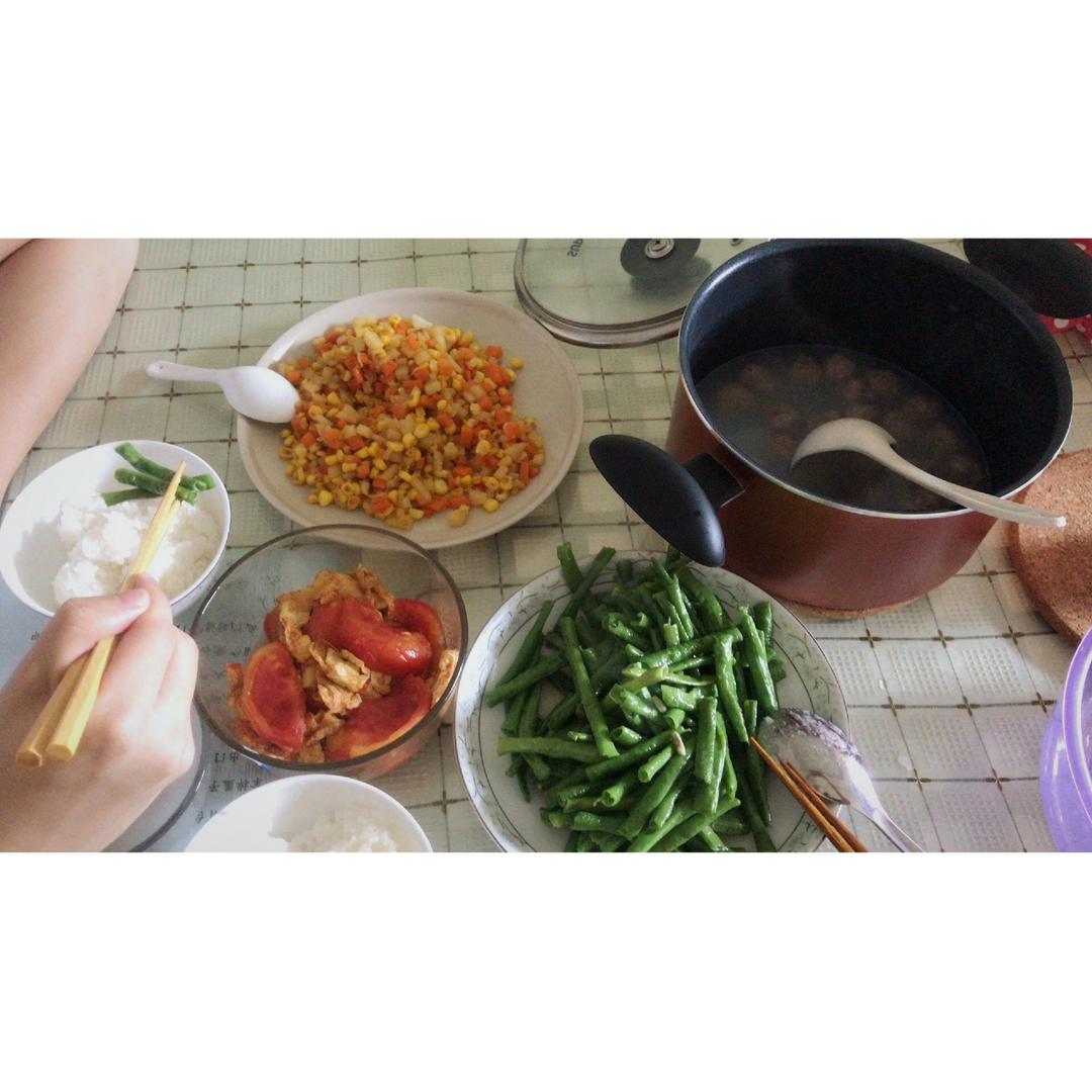 胡萝卜玉米炒黄瓜