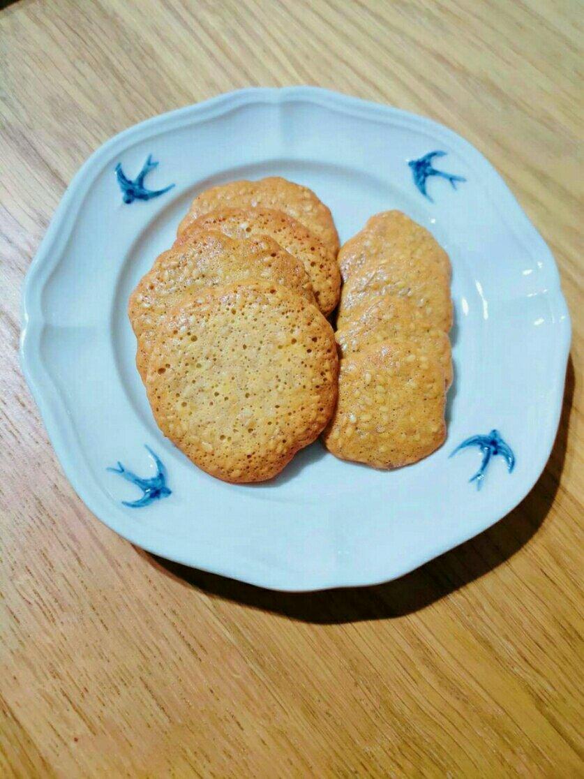 芝麻薄脆蛋白饼干