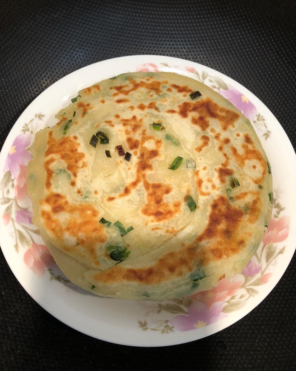 堂妈教你做飘香葱油饼