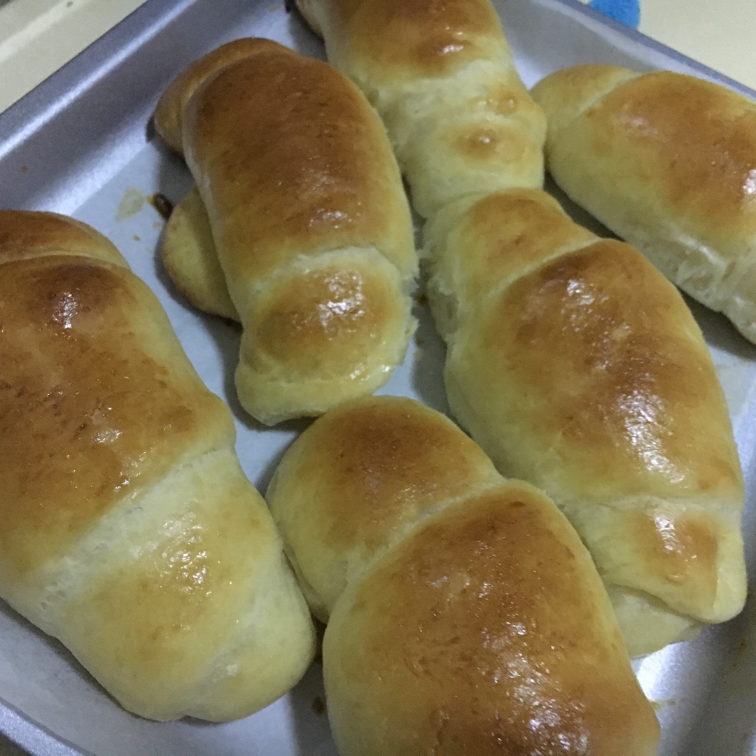 黄油面包卷