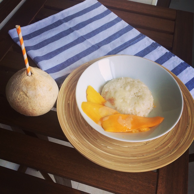 椰浆芒果糯米饭